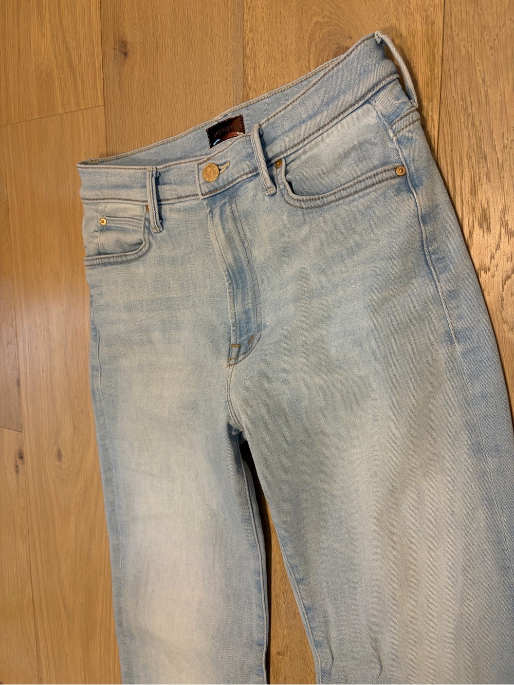 MOTHER The Kick It Jeans Melt in your Mouth Straight-Leg Jeans - Picture 9 of 9